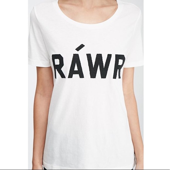 5/$25 ⭐️🥂💫HOST PICK💫🥂⭐️ Forever 21 T-shirt - Picture 2 of 5